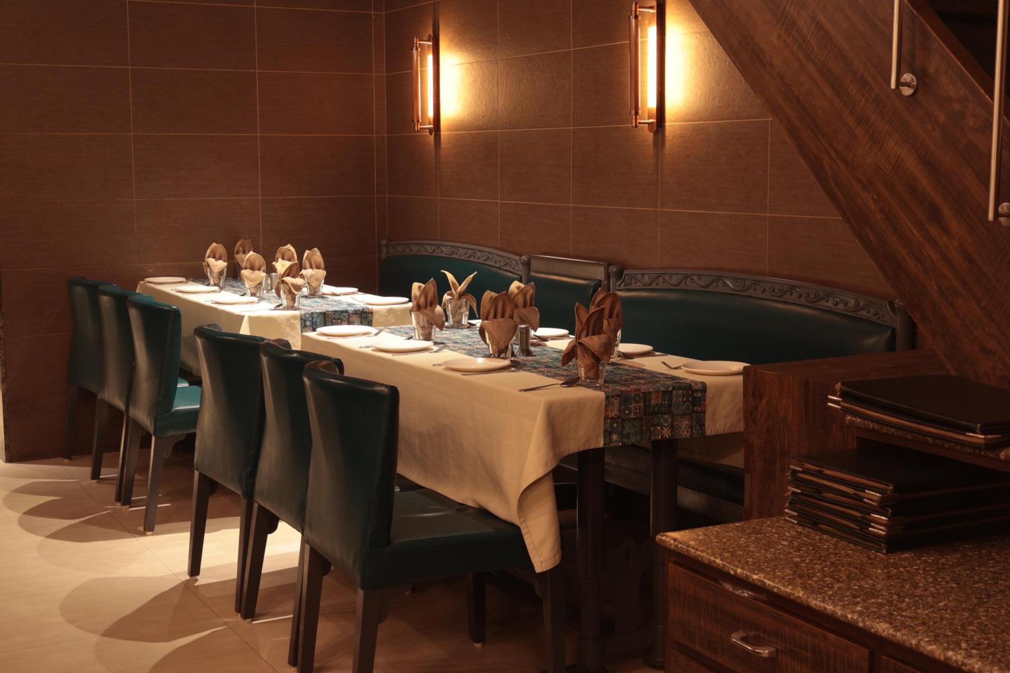 אחמדאבאד Hotel Kabir מראה חיצוני תמונה