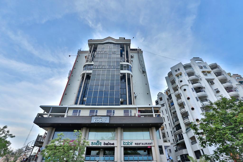 אחמדאבאד Hotel Kabir מראה חיצוני תמונה