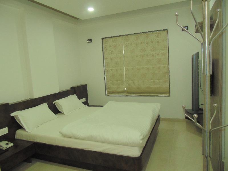 אחמדאבאד Hotel Kabir מראה חיצוני תמונה